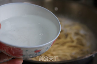 榨菜牛肉胡萝卜面的做法步骤：13