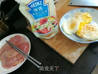 鸡蛋培根三文治的做法步骤：1