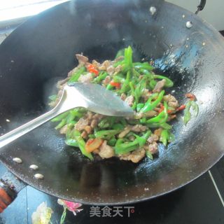 豉香辣椒炒肉的做法步骤：12