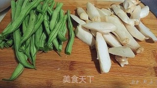牛肉什锦干锅的做法步骤：5