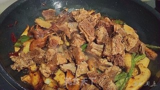 牛肉什锦干锅的做法步骤：10