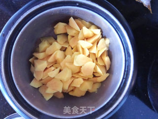 煎薯角的做法步骤：4