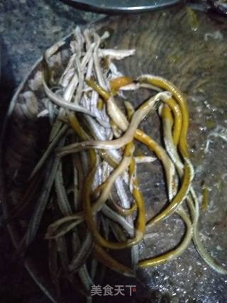 鳝鱼虾米粥的做法步骤：1