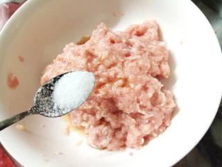 肉末蒸蛋羹的做法步骤：2