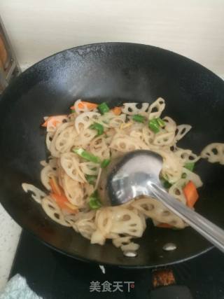 清炒藕片的做法步骤：5