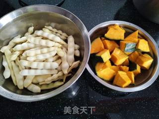 黄豆角炖南瓜????的做法步骤：1