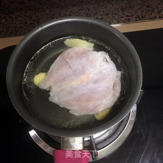 凉拌手撕鸡胸肉【高蛋白吃不胖的健身餐】的做法步骤：2