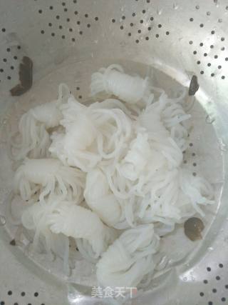 凉拌魔芋结的做法步骤：3