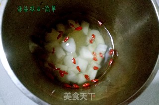 自制果饮—黄花梨枸杞汁的做法步骤：3