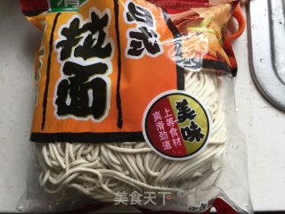 咖喱五花叉烧肉拉面的做法步骤：3