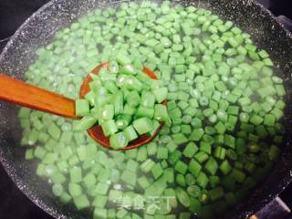 橄榄菜肉末炒豆角的做法步骤：2