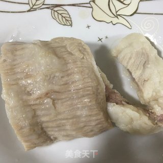 蒜拌猪颈肉的做法步骤：3