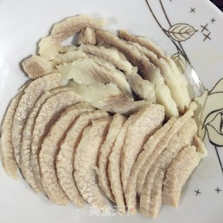 蒜拌猪颈肉的做法步骤：4
