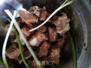 排骨蒸豆米的做法步骤：3