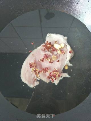 凉拌瘦肉的做法步骤：1