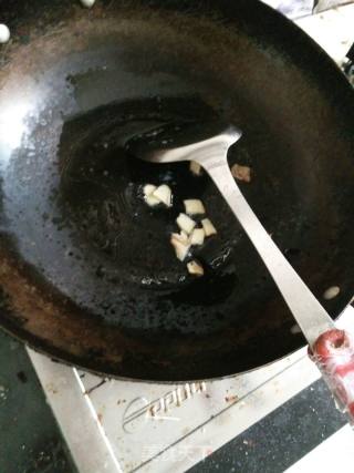 糖醋排骨的做法步骤：2