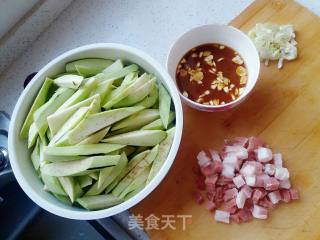 肉末酱茄条的做法步骤：1