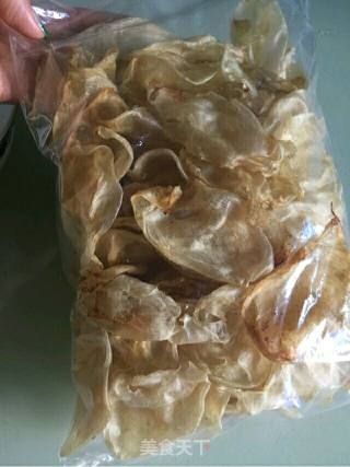 鱼胶银耳羹～女人滋补佳品的做法步骤：2