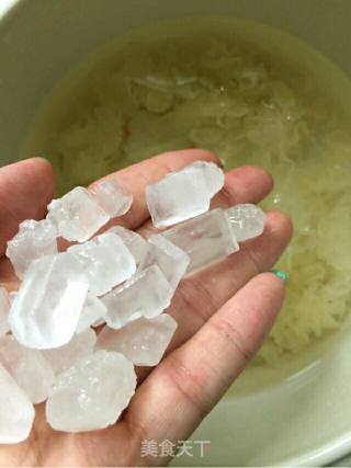 鱼胶银耳羹～女人滋补佳品的做法步骤：7