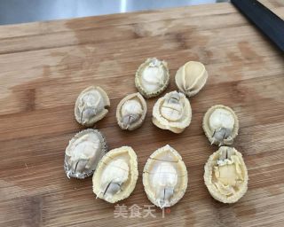 鲍鱼烧鸡的做法步骤：2