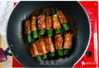 秋葵培根卷的做法步骤：4