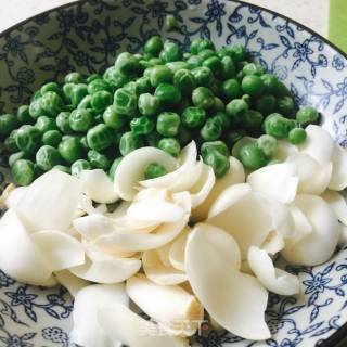 懒人版豌豆百合炒牛肉的做法步骤：2