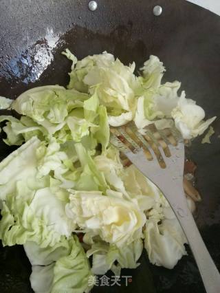 香菇手撕包菜的做法步骤：7