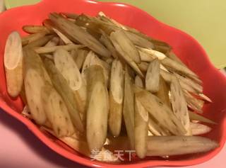 辣炒藕尖的做法步骤：1