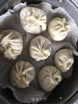 和三伏天一样让人神魂颠倒滴--【什锦鹌鹑蛋大包子】的做法步骤：17