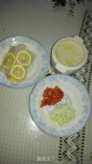 宝宝辅食篇之#龙利鱼蔬菜粥#的做法步骤：1