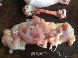 照烧鸡肉三明治的做法步骤：2