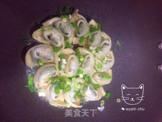 好吃到尖叫的煎饺的做法步骤：6