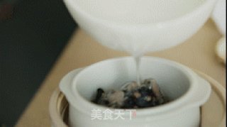 【小森妈妈菜谱】滋润养颜靓汤-虫草花阿胶乌鸡汤的做法步骤：6