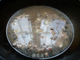 无糖版红烧鸭肉的做法步骤：2