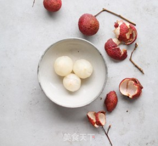 荔枝果冻的做法步骤：1