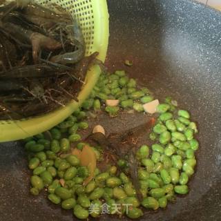 爆炒河虾豆子的做法步骤：3