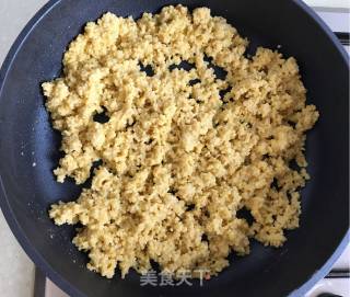 鲜虾黄金小米饭的做法步骤：7