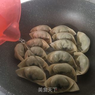 懒人脆底煎馄饨的做法步骤：3