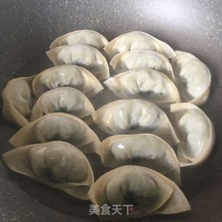 懒人脆底煎馄饨的做法步骤：4