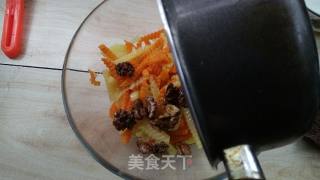 胡萝卜拌核桃的做法步骤：8