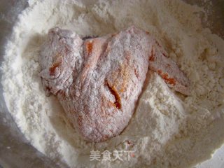 香酥炸鸡翅的做法步骤：5