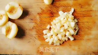 四月食谱：超人气网红减肥清新蜜桃柠檬水果茶的做法步骤：6