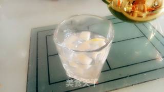 四月食谱：超人气网红减肥清新蜜桃柠檬水果茶的做法步骤：11