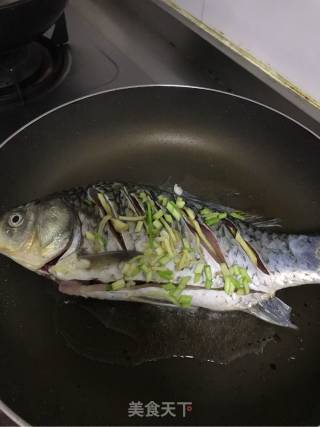 鲫鱼豆腐汤的做法步骤：10