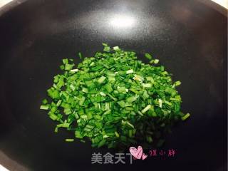 韭菜鸡蛋的做法步骤：5