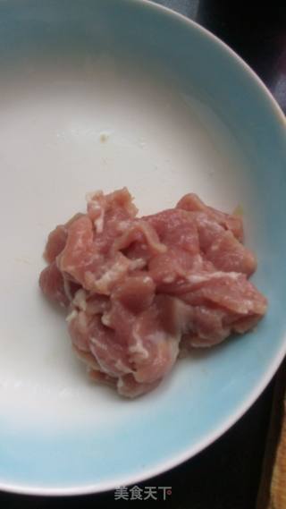 家常炒土豆片的做法步骤：1