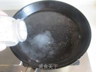 蚝油草菇扒娃娃菜的做法步骤：2