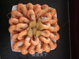 水煮大虾的做法步骤：1