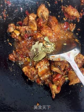 仔姜爆鸭的做法步骤：4
