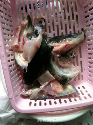 奶白鱼头豆腐汤的做法步骤：2